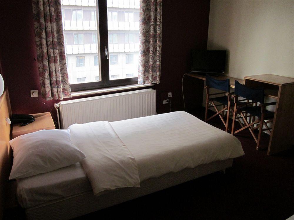 Cube Hostel Левен Екстер'єр фото
