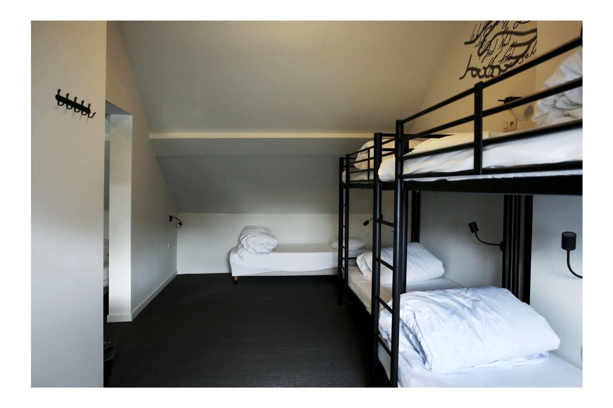 Cube Hostel Левен Екстер'єр фото