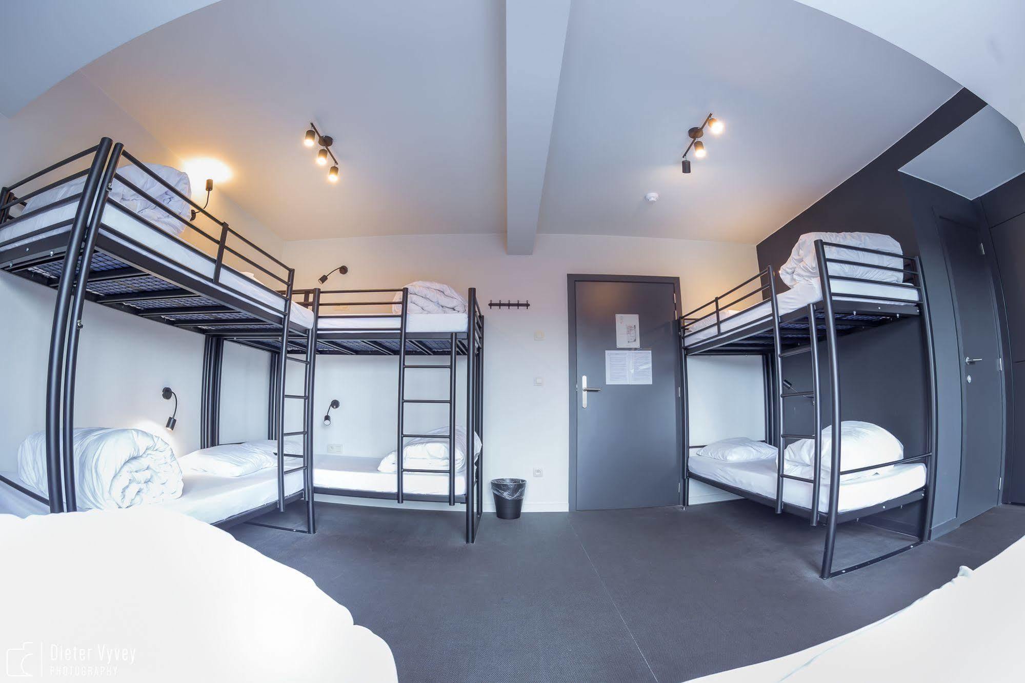 Cube Hostel Левен Екстер'єр фото
