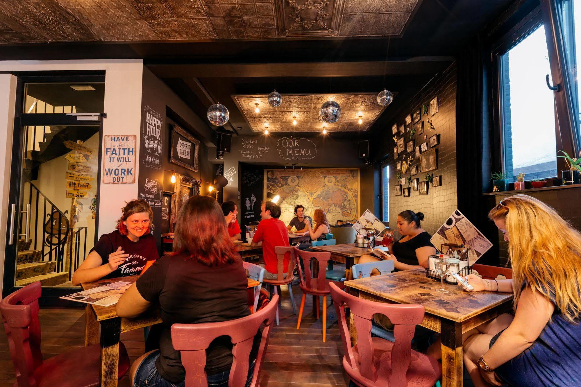 Cube Hostel Левен Екстер'єр фото